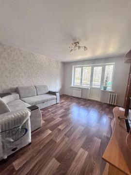 Квартиры, 3-комн., Тавда